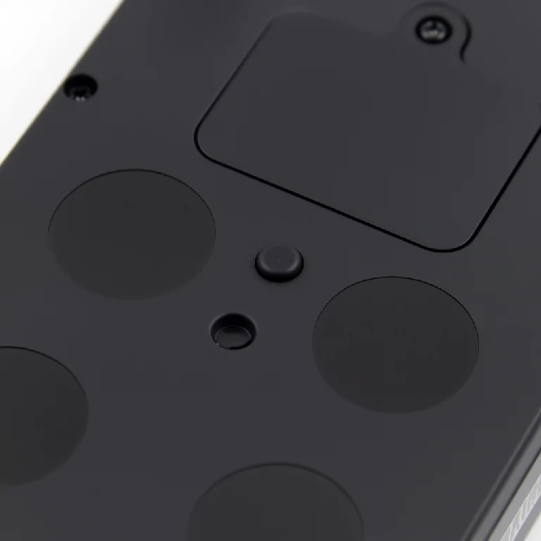 Solar-Powered GPS Tracker GAT30 Great Will